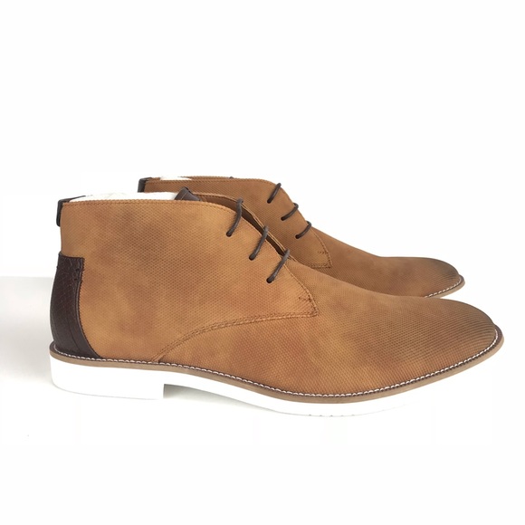 Steve Madden Other - Steve Madden Men’s Tan Chukka Boots